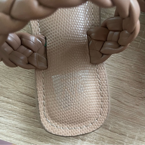 Dolce Vita Brown Braided Flat Sandals - Picture 4 of 4